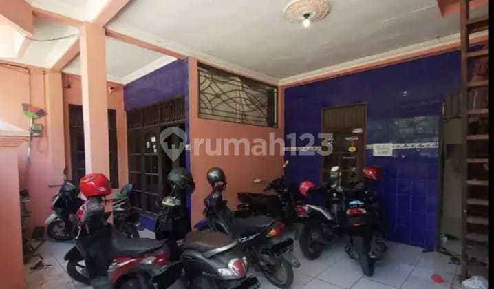 For Sale: Women's Boarding House in Satria Wibowo Near USM 2