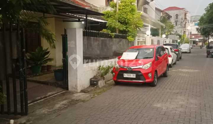 Jual Rumah Tengah Kota Di Anggrek , Pekunden Dekat Mall Ciputra 2