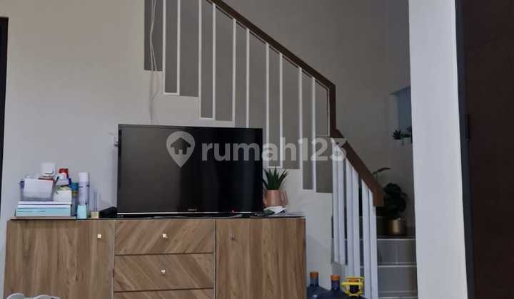 Sewa Rumah 2 Lantai Graha Padma Full Furnish 2