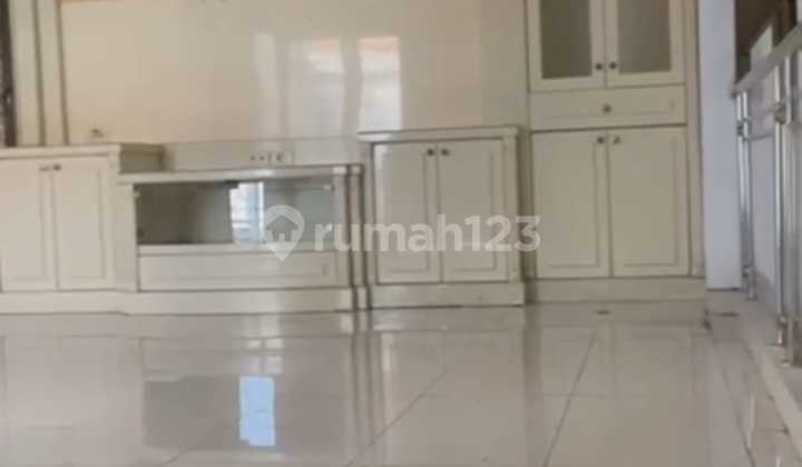 Sewa Rumah Tengah Kota Seteran Gajahmada  2