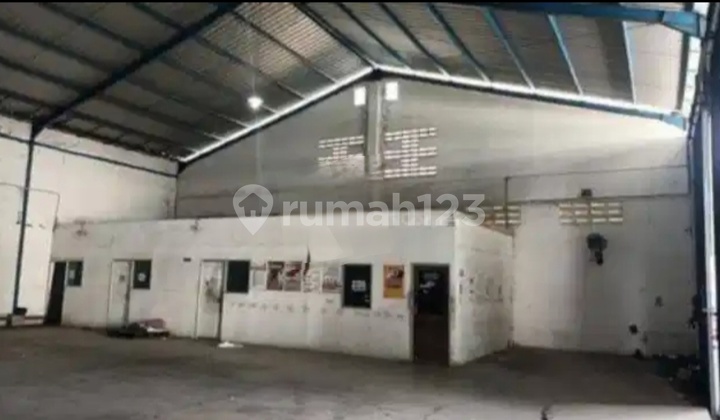 Rent Warehouse on Soekarno Hatta Arterial Road, Semarang Tinur 1