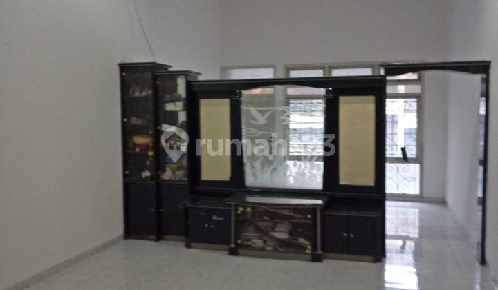 Sewa Rumah Tengah Kota Taman Beringin Dekat Mall Paragon 2