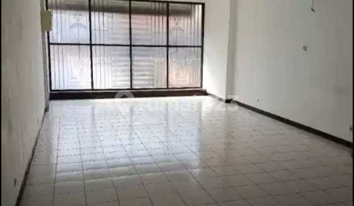 Ruko Beteng Chinatown Area Semarang for Rent 2