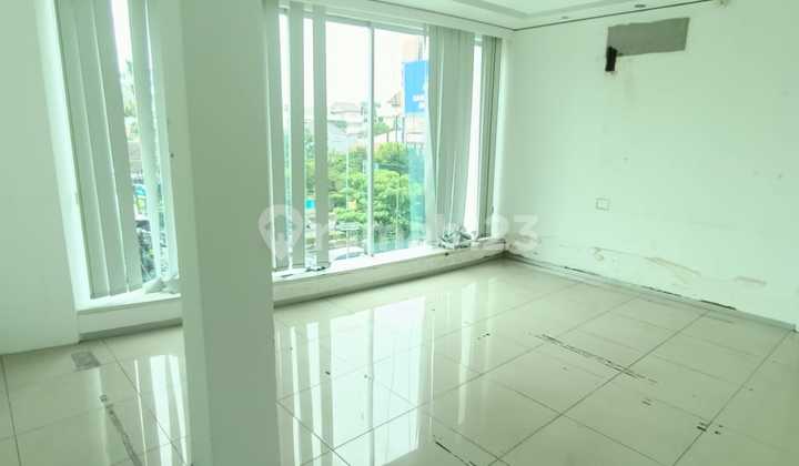 Jual Gedung Tengah Kota di Pandanaran Semarang 2