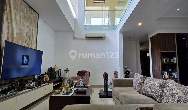 Rumah bagus 2 lantai luas 271 m2 Siap huni, Taman Biduri. Permata Hijau - Jakarta Selatan 1