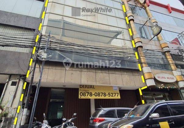 Ruko 4.5 Lantai di Jl. Raya Panglima Polim, Melawai, Kebayoran Baru, Jakarta Selatan 1