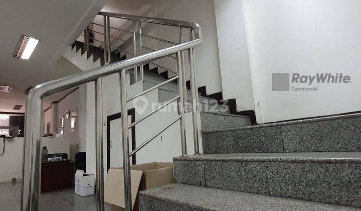 Dijual Ruko 4.5 Lantai di Jl. Raya Panglima Polim, Melawai, Kebayoran Baru, Jakarta Selatan 2