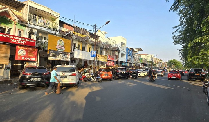 Ruko komersil strategis 2 lantai di Taman Palem Lestari, Cengkareng. Jakarta Barat