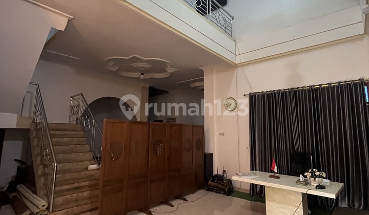 Spacious House Near Prambanan Temple Road, Cheap, By the Roadside 2