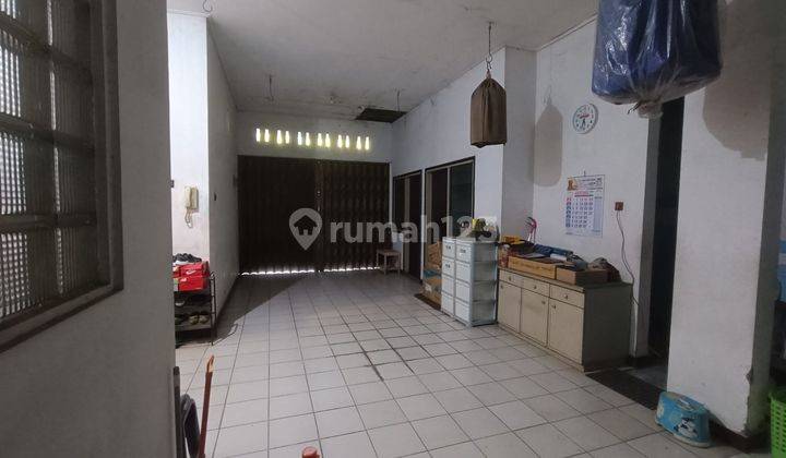 Rumah Depan Gelael Akpol Gajahmungkur, Semarang 2