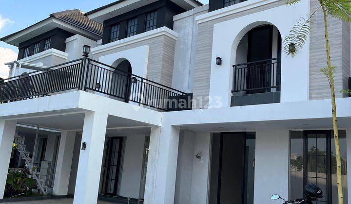 Rumah Baru American Classic 3 Lantai Tlagabodas Belakang Akpol, Semarang 2