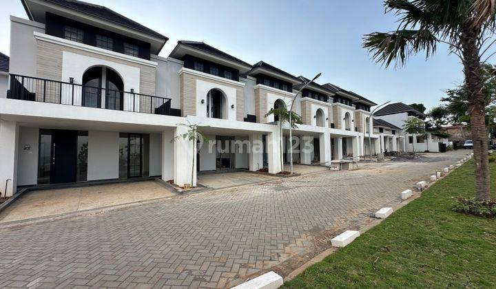 Rumah Baru American Classic 3 Lantai Tlagabodas Belakang Akpol, Semarang 1