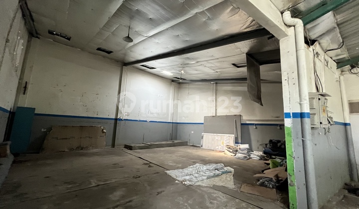 Gudang Plus Kantor Terboyo Raya Pantura 2