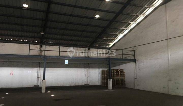 Pabrik ex Cat Rambut di Jl. Mochtar Tabrani, Bekasi  8