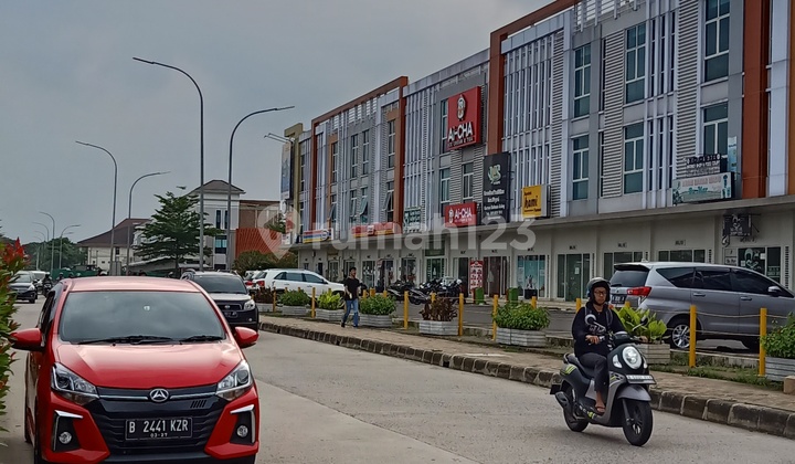 Ruko di The Orchard Burgundy Commercials Summarecon Bekasi  8