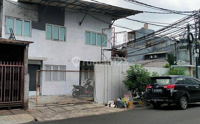 Rumah Hook di Kelapa Molek, Kelapa Gading, Jakarta Utara  2