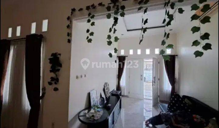 ruang tamu rumah siap huni di malaka