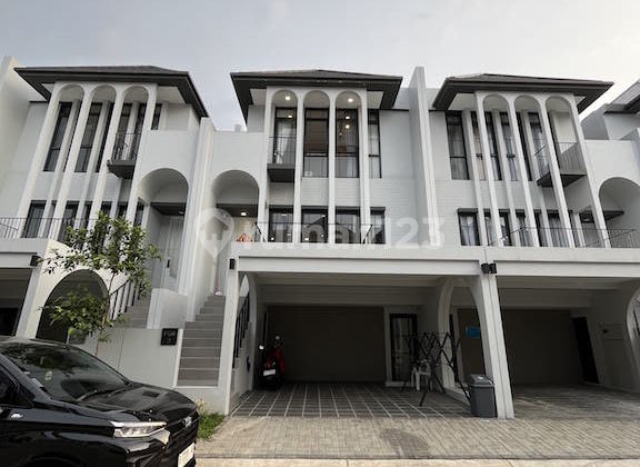 Rumah Dijual Cepat Di Cluster Aether Greenwich Park Bsd City 