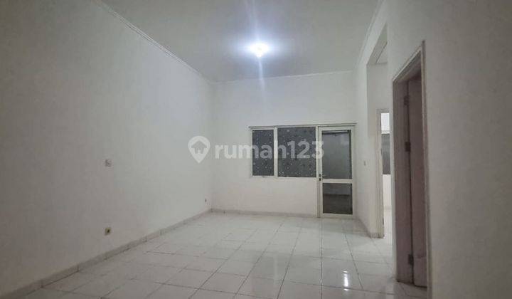 Rumah Disewakan Cepa Di Cluster Fedora Suvarna Sutera Sindang Jaya Tangerang 2