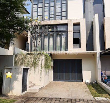 Rumah Dijual Cepat Di Cluster Lancewood Navapark Bsd City Pagedangan Tangerang 1