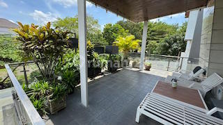 Rumah Dijual di Cluster Prestigia The Eminent Bsd City Pagedangan Tangerang 2