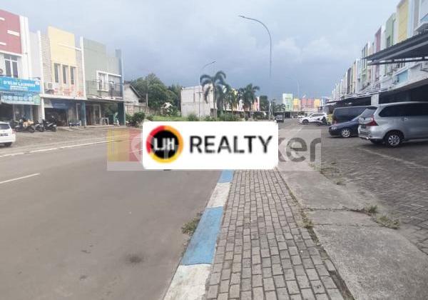Attached Shophouse in Serpong Park Tangerang Attached Shophouse in Serpong Park Tangerang