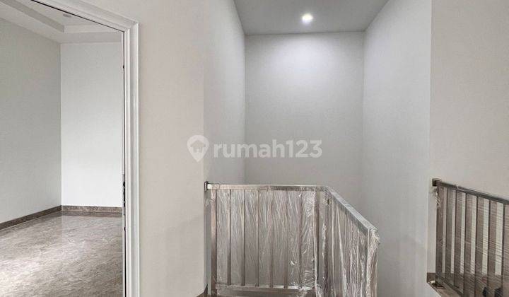 Rumah Baru Modern Minimalis 2 Lantai Di Kencana Loka Bsd. 2