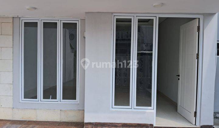 Dijual Rumah Bagus Siap Huni Bu Di Villa Melati Mas 2.4m  2