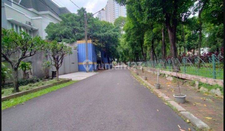 Rumah Asri Di Jalan Martimbang Kebayoran Baru 2