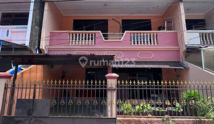 Rumah Rapih 2 Lantai Di Jln Nurdin Grogol 1