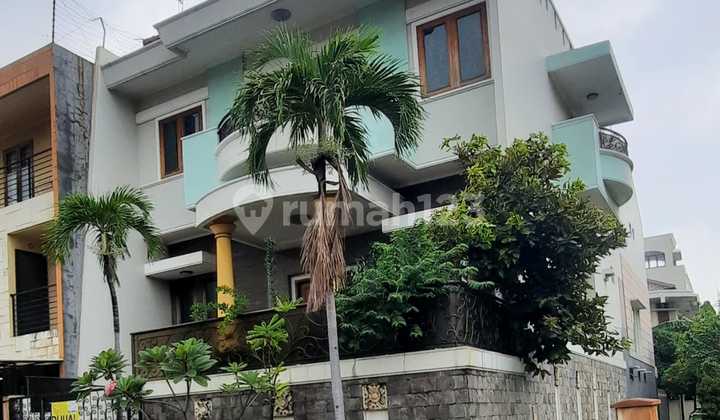 Mitra Gading Villa = Rumah Modern, Bebas Banjir, Dalam Cluster