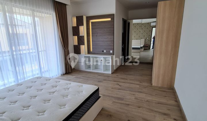 Rumah Golf Island Pik Sangat Bagus Rapih Siap Huni