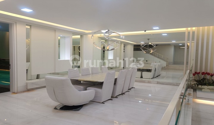 Rumah Garden House Full Marmer View Danau Bangunan Kontraktor 2