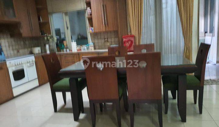 Rumah 2 Lantai, Bagus, Furnished Dijual Cepat di di Puri Media  1