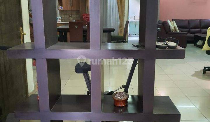 Rumah 2 Lantai, Bagus, Furnished Dijual Cepat di di Puri Media  2