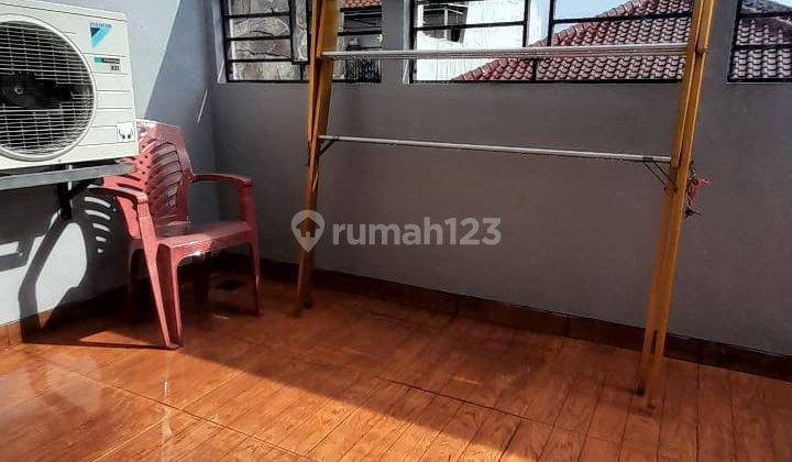 Rumah Bagus Terawat Rapih Jalan Strategis di Jalan Duta Kepa Duri 2