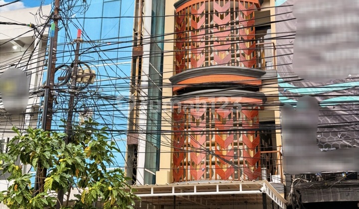 Kost di Tanjung Duren - Kamar 24+1 - Net Income 642 Juta/Thn 2