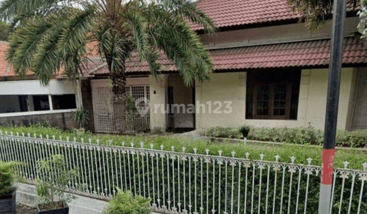 Rumah Hitung Tanah Di Jl.Tegal Menteng  1