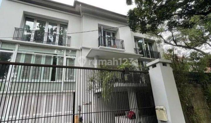 Rumah Siap Huni Di Jl.Prapanca,Kebayoran Baru 1