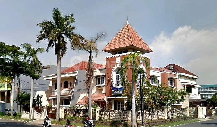 Rumah Di Citra Garden 3 Extension-Bangunan 2,5 Lantai-Hook Hadap Timur & Selatan