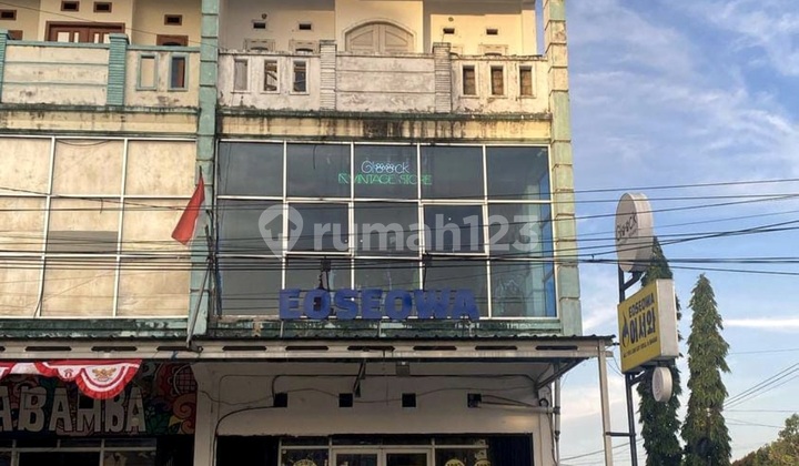 Shop House in RW Bangun, Taman Sari, Pangkal Pinang - 3-Story Building + Basement 2
