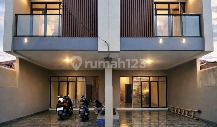 Rumah di Sumur Batu Kemayoran - Bangunan 2,5 Lantai