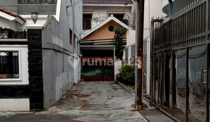 House in North Pulo Asem Rawamangun - Land Count House House in North Pulo Asem Rawamangun - Land Count House