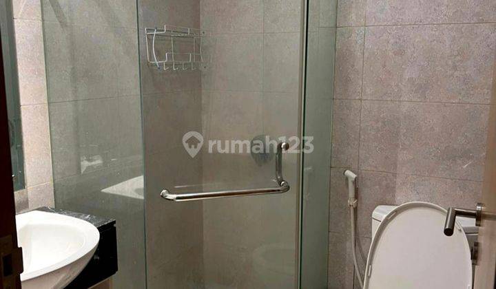 kamar mandi apartemen the mansion bougenville kemayoran