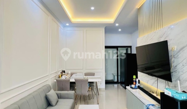 Rumah di Casa 9 Cilandak - Bangunan 2,5 Lantai - Furnished
