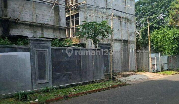 Tanah Di Pulomas Timur Ada Bangunan Rumah Belum Jadi