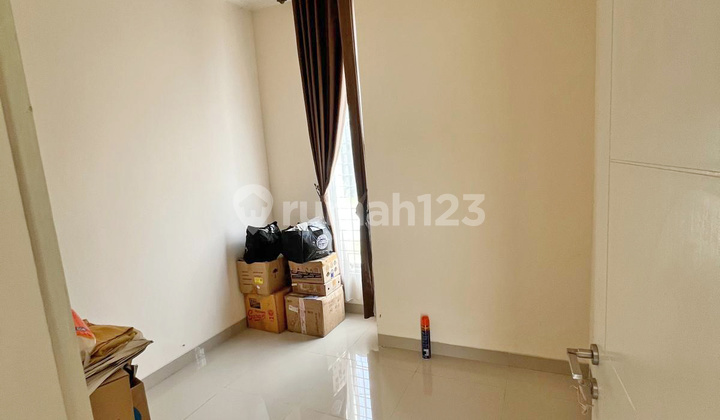 Comfortable Residential House in a Strategic Location, Serpong Garden 2 Near BSD City 2