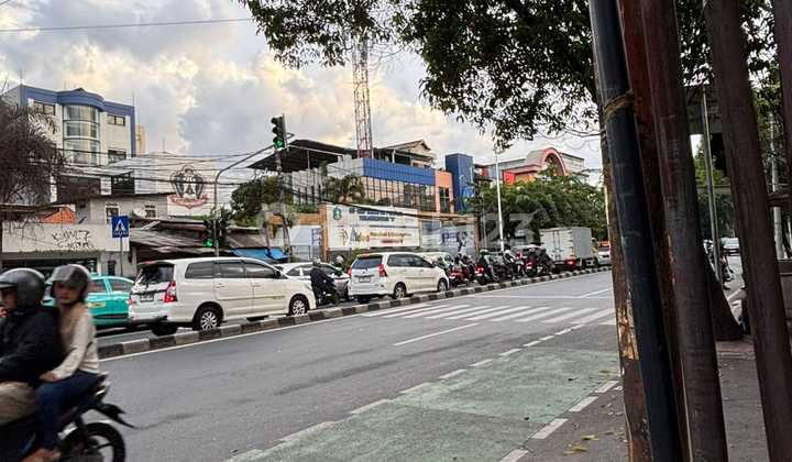For Rent Building on Dewi Sartika Raya Street, Cawang, East Jakarta 2