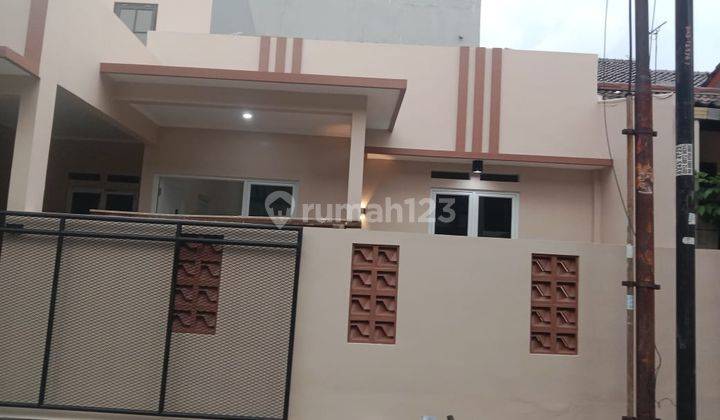 Disewakan Rumah Cantik Bangunan Baru Di Pakis Galaxy Bekasi 1