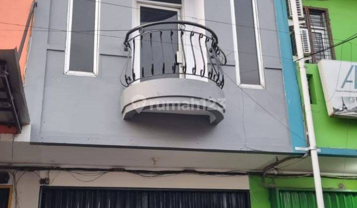 Disewakan Ruko 2.5 Lantai Dekat Indomaret Graha Ruko Pekayon Indah  1